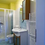 Hisa Posebne Sorte 4* Kodreti