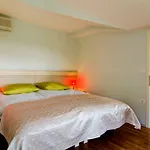 Hisa Posebne Sorte 4* Kodreti