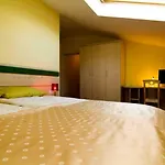 Hisa Posebne Sorte Гостевой дом 4*