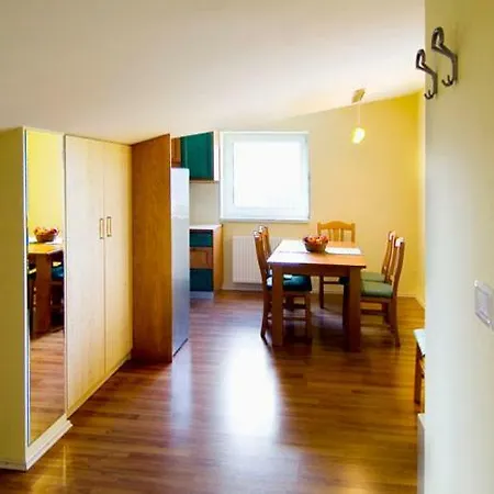 Hisa Posebne Sorte Affittacamere 4*