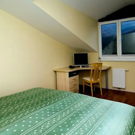 Pensión Hisa Posebne Sorte 4*