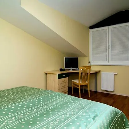 Hisa Posebne Sorte Kodreti