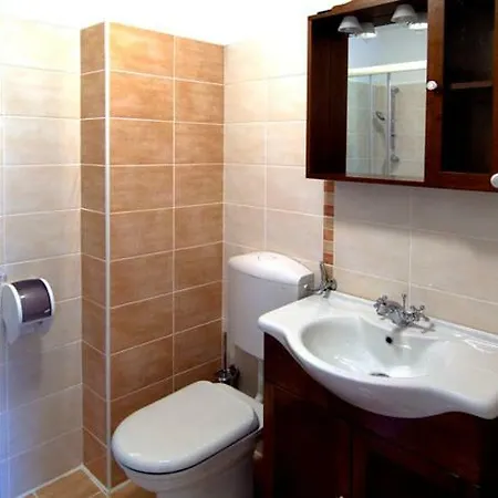 Hisa Posebne Sorte Pensión 4*