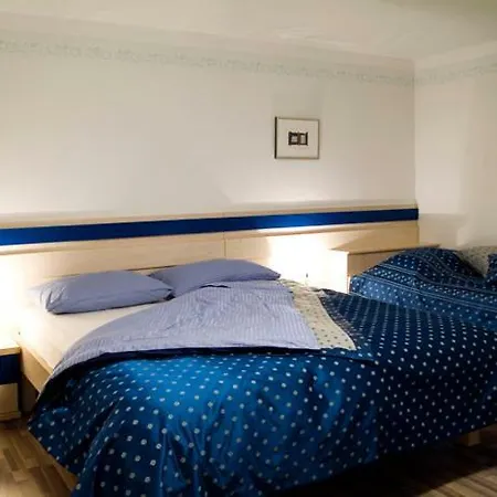 Hisa Posebne Sorte Πανσιόν Kodreti