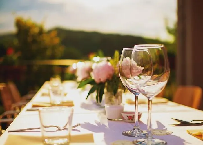 Hisa Posebne Sorte 4* Kodreti