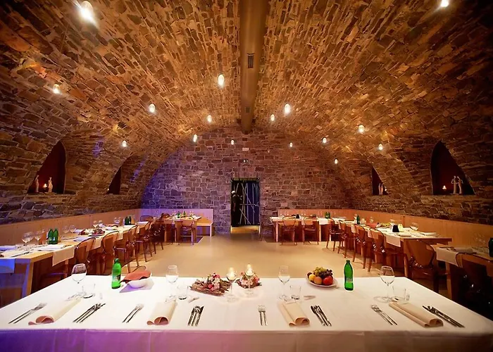 Hisa Posebne Sorte ゲストハウス 4*