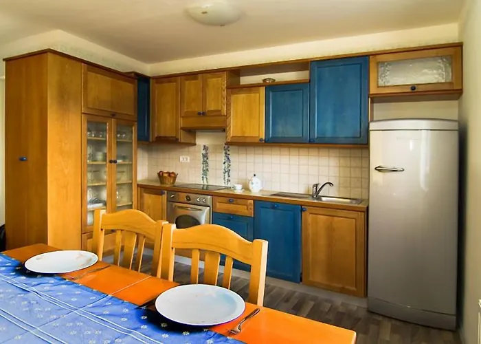 ゲストハウス Hisa Posebne Sorte 4*