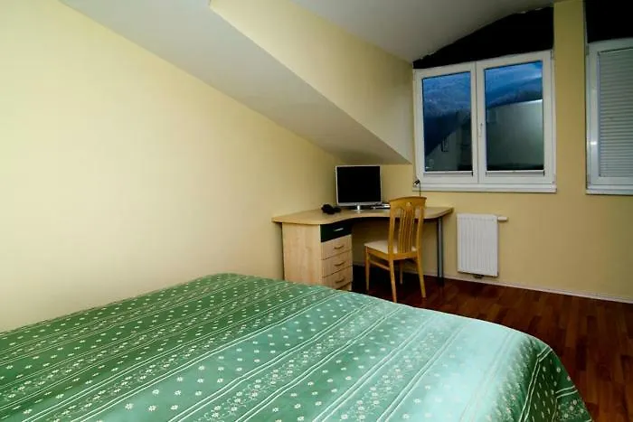 Konukevi Hisa Posebne Sorte 4*