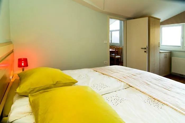 ゲストハウス Hisa Posebne Sorte