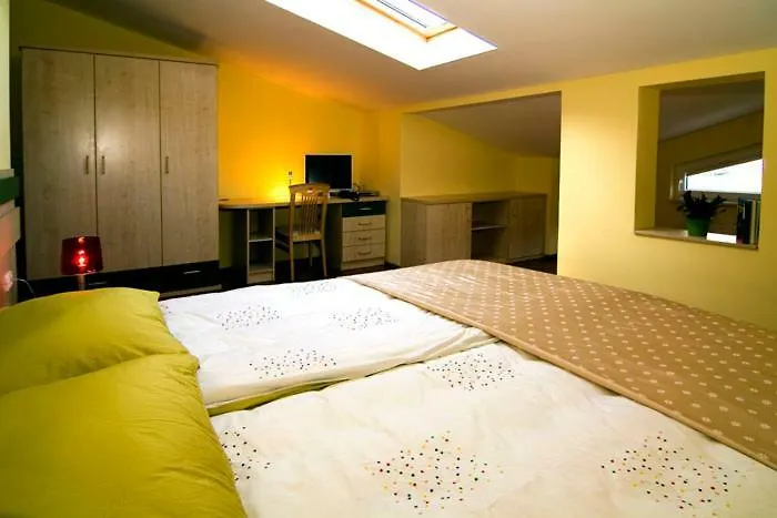 Hisa Posebne Sorte Gæstehus