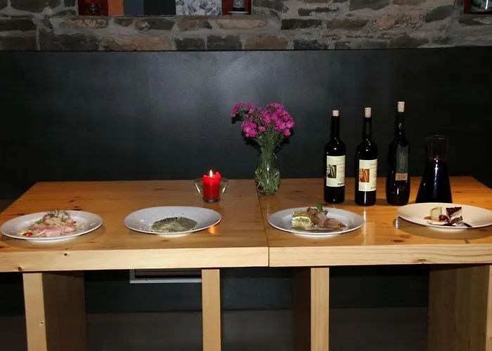 Hisa Posebne Sorte Konukevi Kodreti